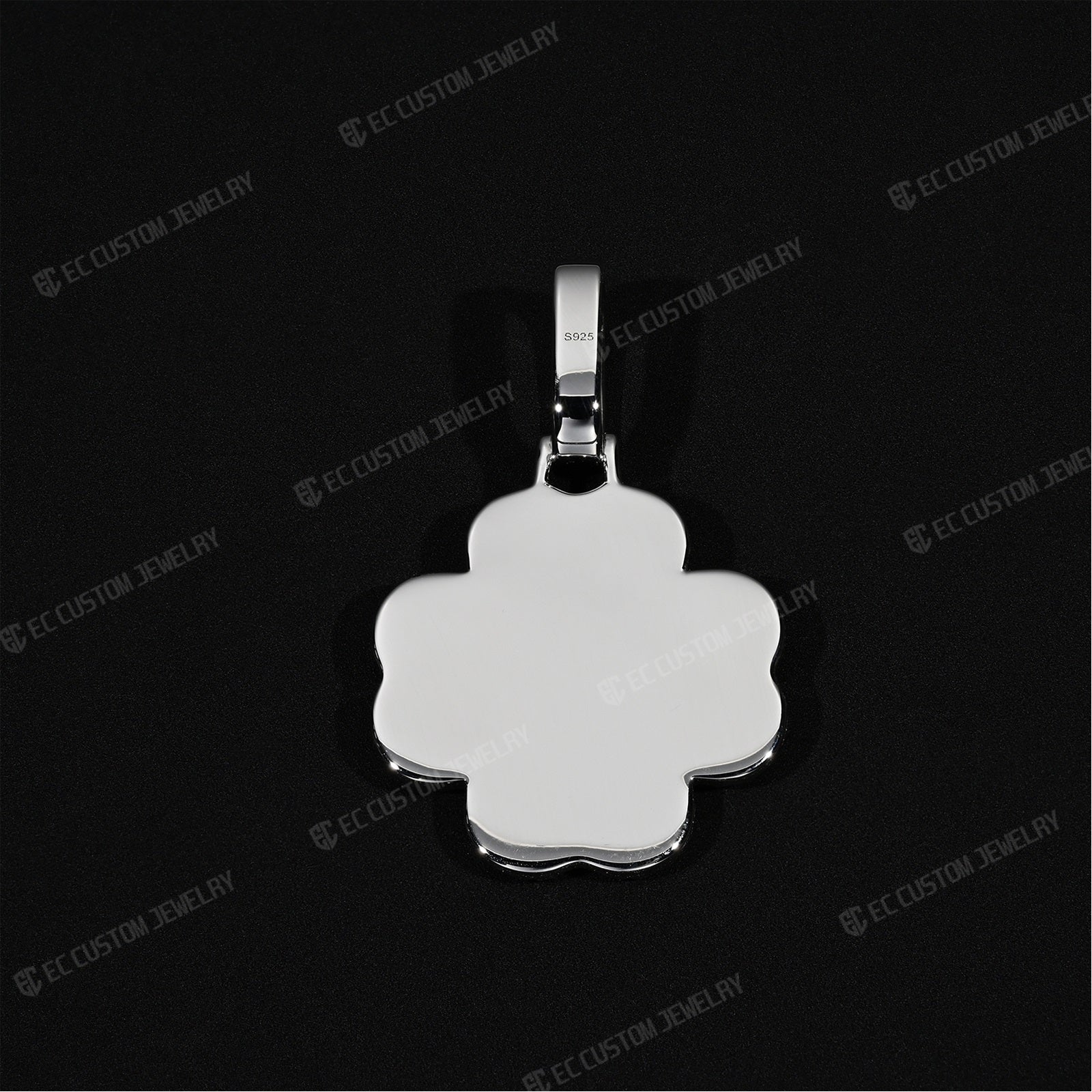 Iced Out Clover Pendant VVS Moissanite Four-Leaf Pendant