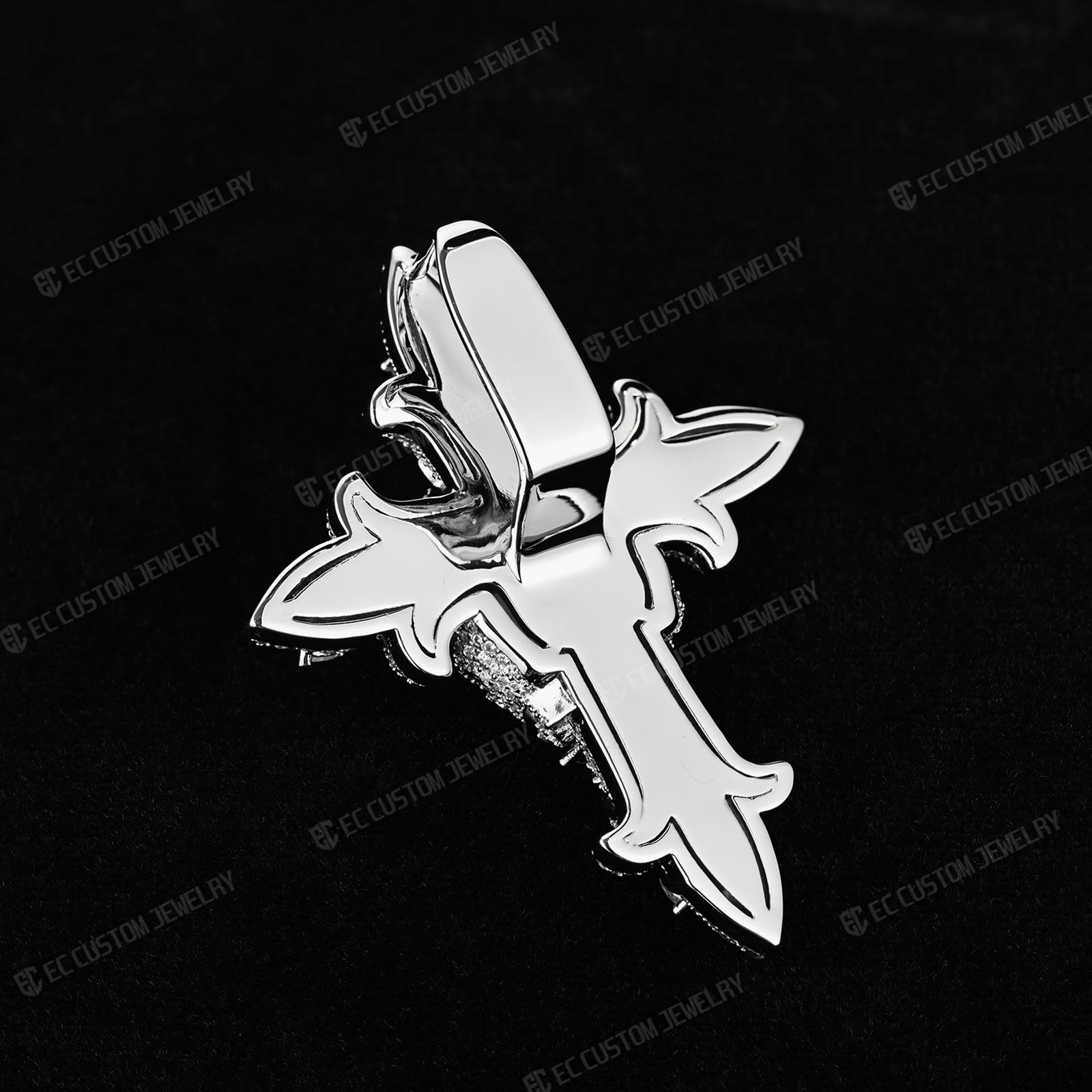 Iced Out Round Cut Real Moissanite Skull Cross Mens Pendant 1