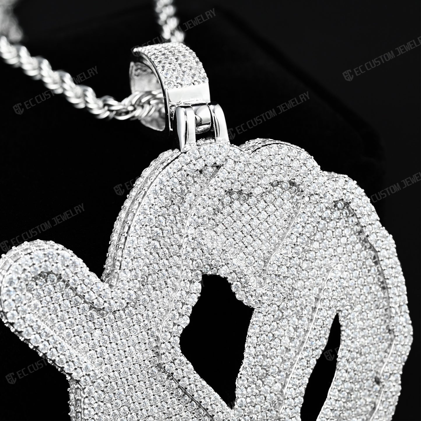 XO PENDANT ICE OUT JEWELRY HIP HOP RAPPER