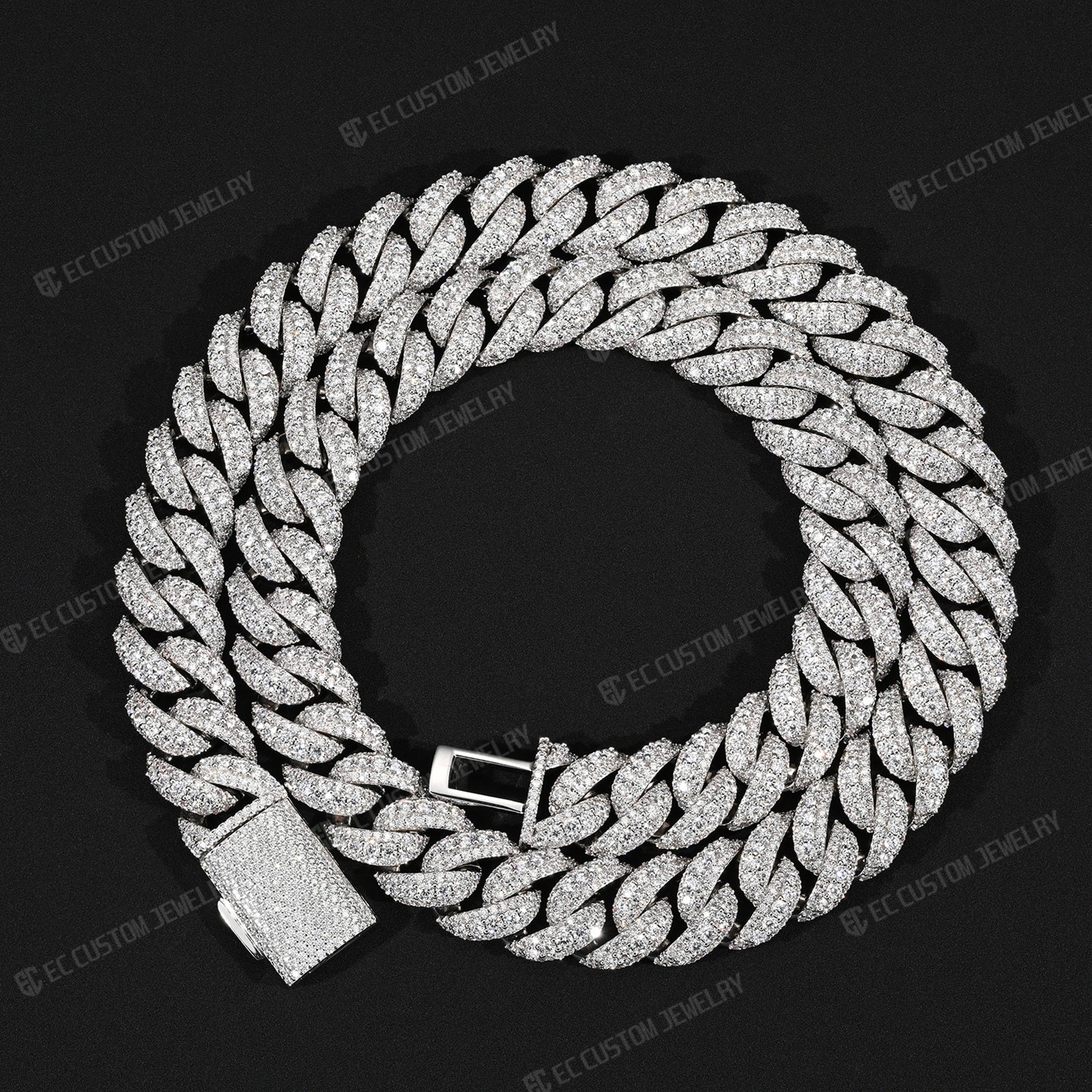 Custom Iced Out Cuban Link Chains Irregular Link Moissanite Necklace