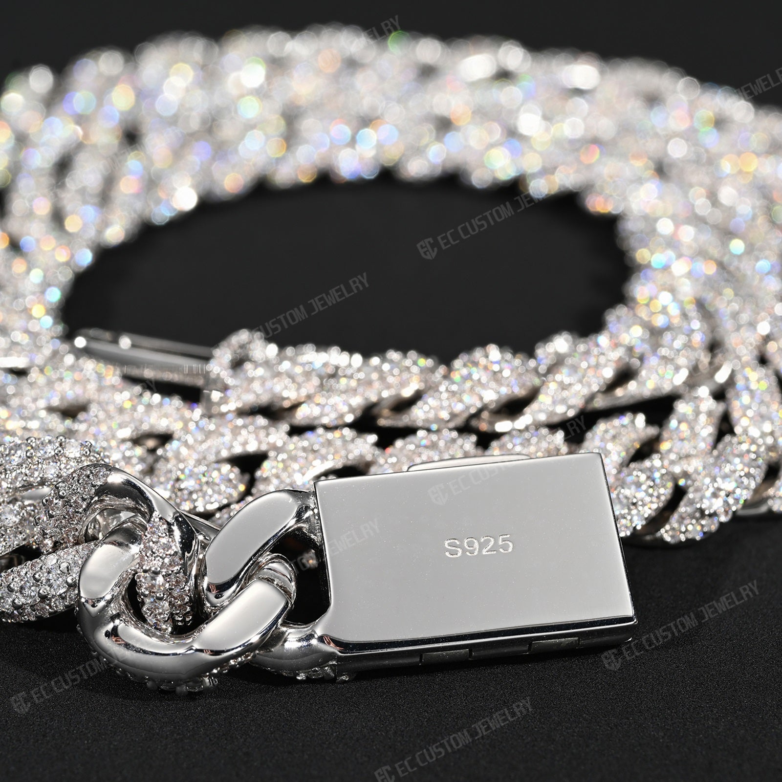 Custom Iced Out Cuban Link Chains Irregular Link Moissanite Necklace