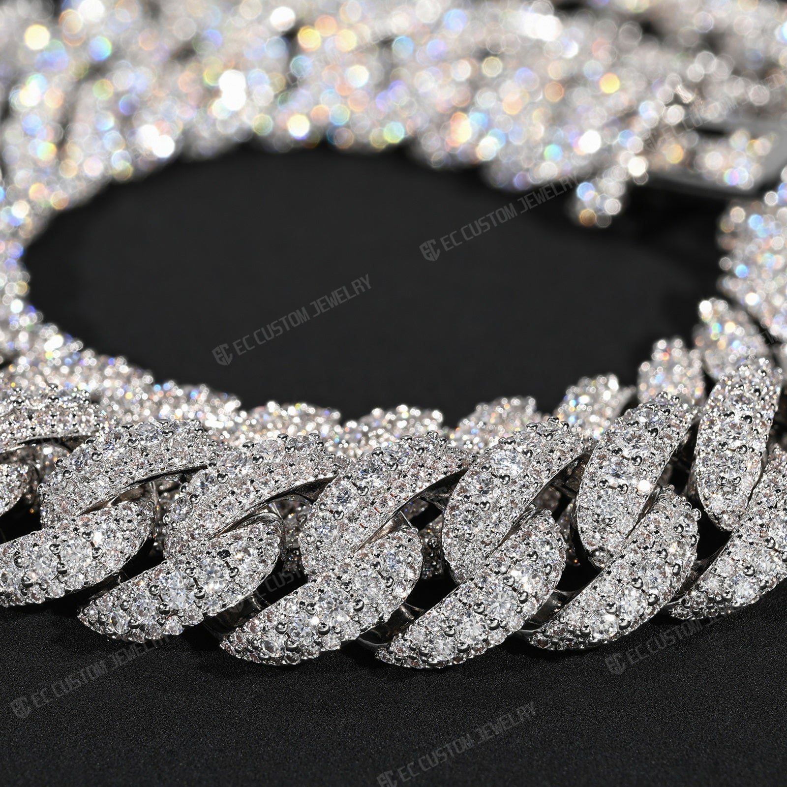 Custom Iced Out Cuban Link Chains Irregular Link Moissanite Necklace