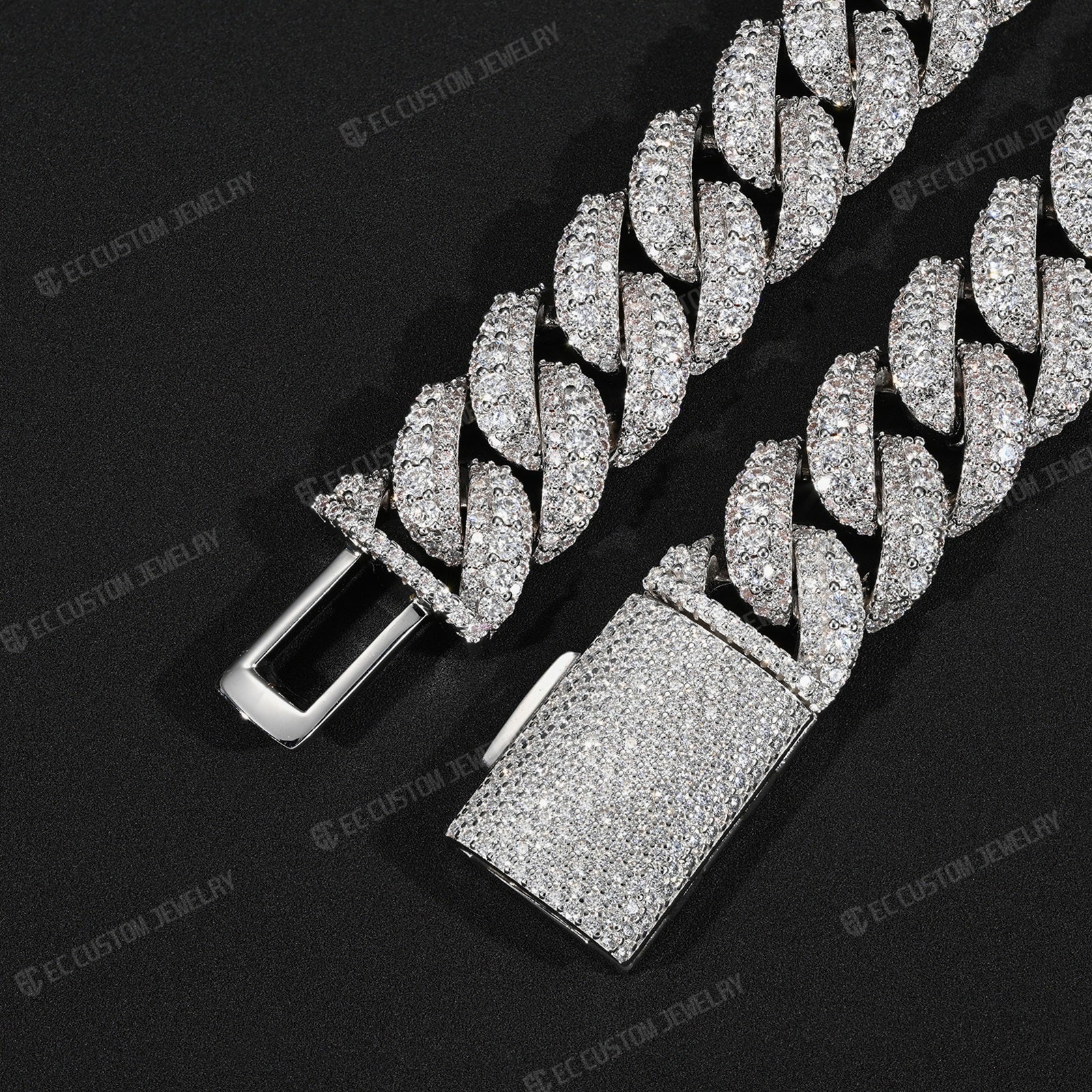 Custom Iced Out Cuban Link Chains Irregular Link Moissanite Necklace